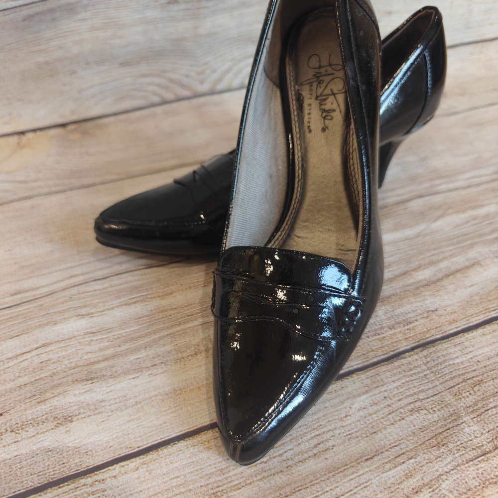 Life Stride Black Patent Heels